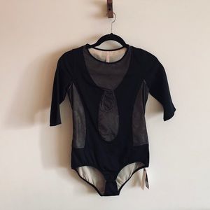 3/4 sleeve bodysuit